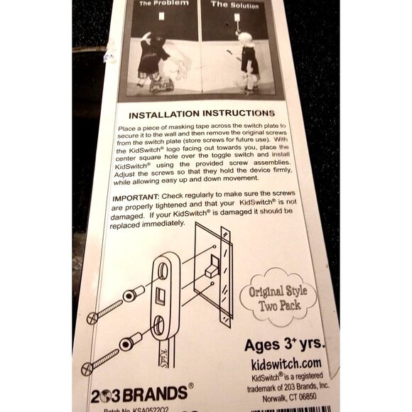 New KidSwitch two (2) pack glow in the dark award winning light switch extender - Picture 8 of 8